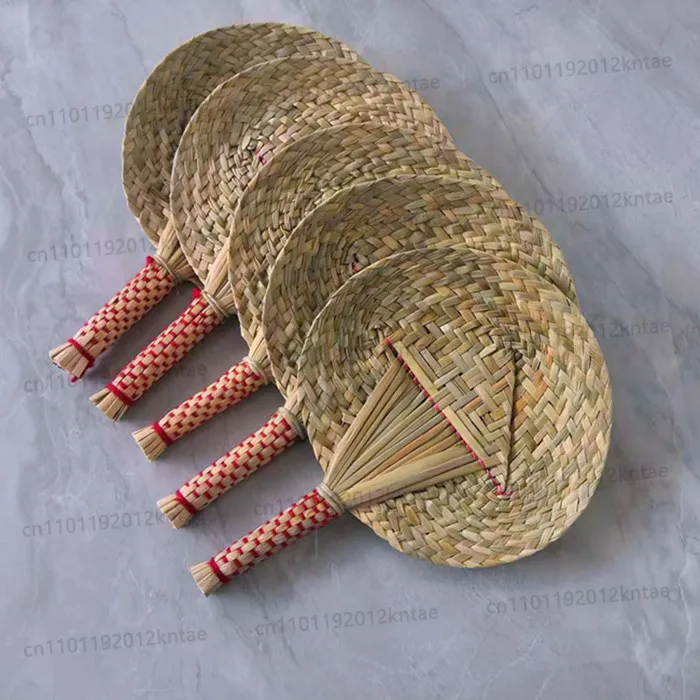 Cattail fan, hand-woven straw fan, summer cooling fan, hand-cranked classic banana leaf fan