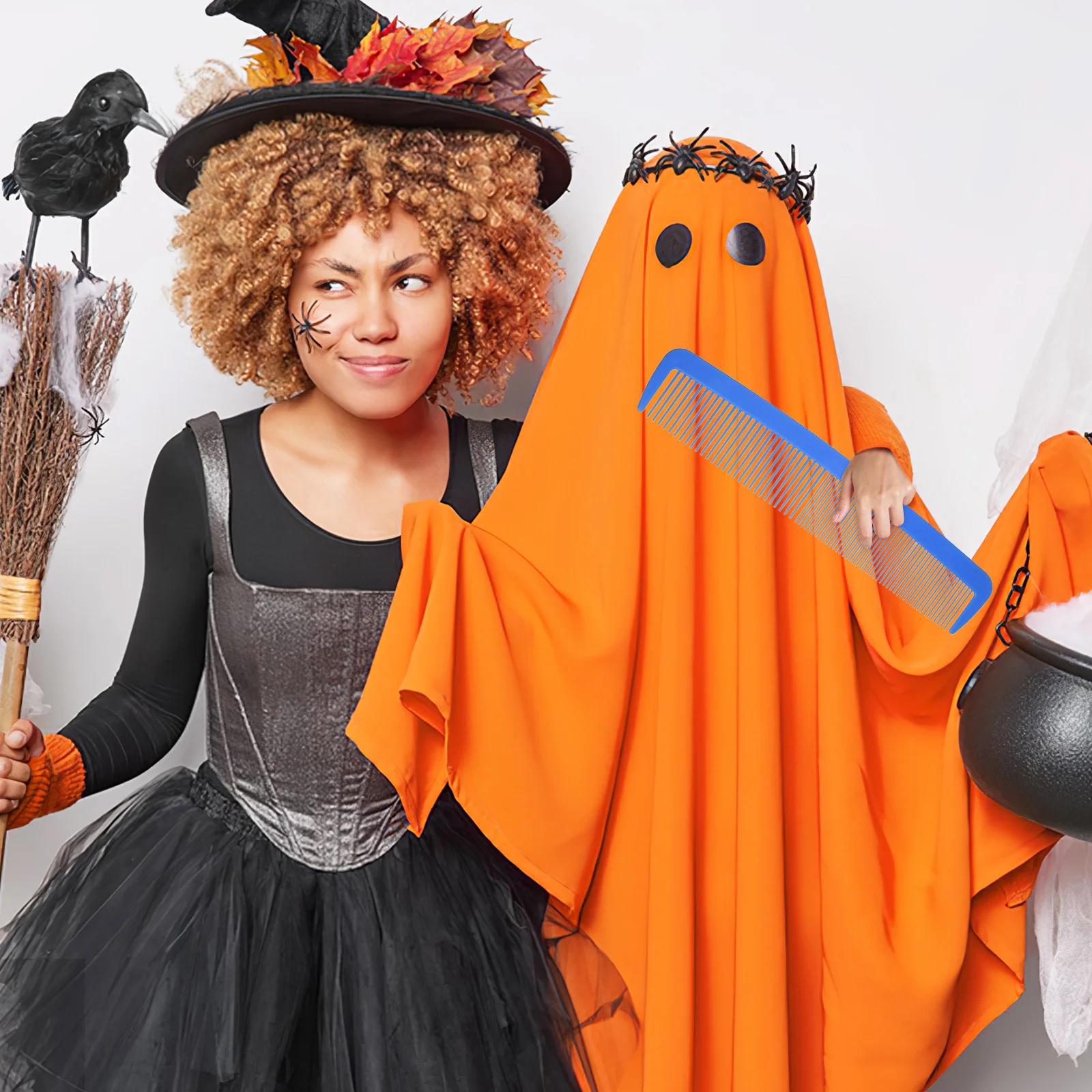 

3 Pcs Giant Plastic Comb for Halloween Party Favors Carnival Cosplay Props Wide Tooth Hair Accessory Random Color