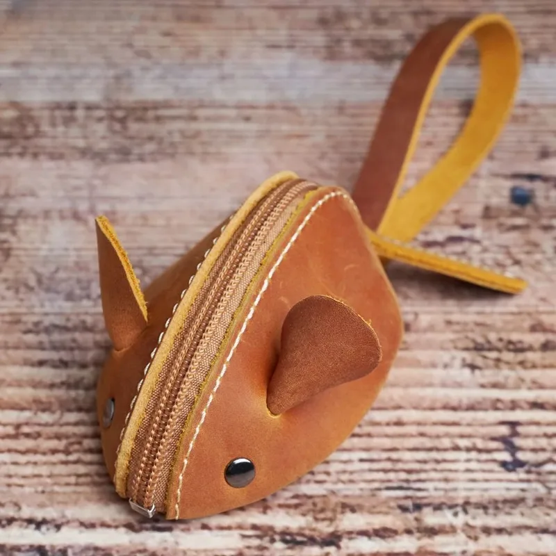 

Retro Mini Coin Purse for Men Brown Fashionable and Cute Mouse Storage Bag with Trendy Zipper Pocket
