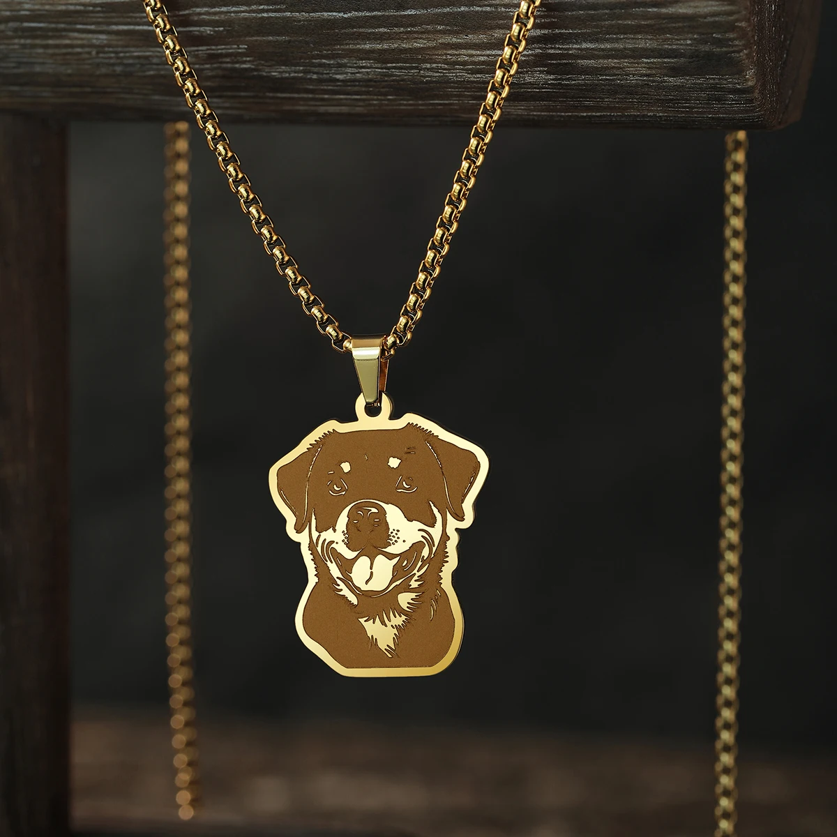 Gold Plated Rottweiler Pet Dog Design Tarnishproof Stainless Steel Pendant Charms Necklace for Women Men Jewelry Kids Gifts