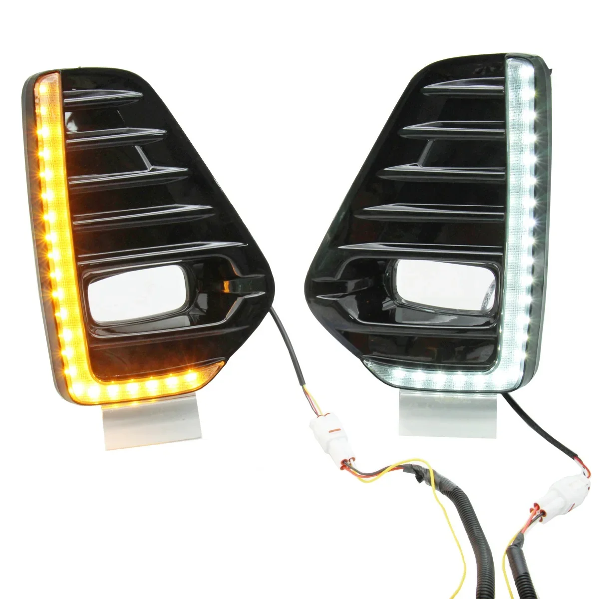 LED Front bumper fog light turn signal light day light for Nissan Kicks DRL 2021