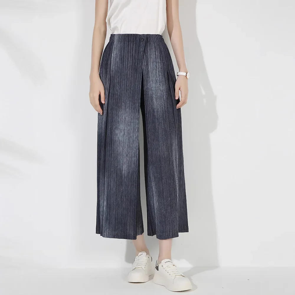 Miyake Pantaloni a gamba larga pieghettati per le donne 2024 Autunno Nuova moda Casual Versatile sfumatura di colore Elastico in vita Pantaloni dritti