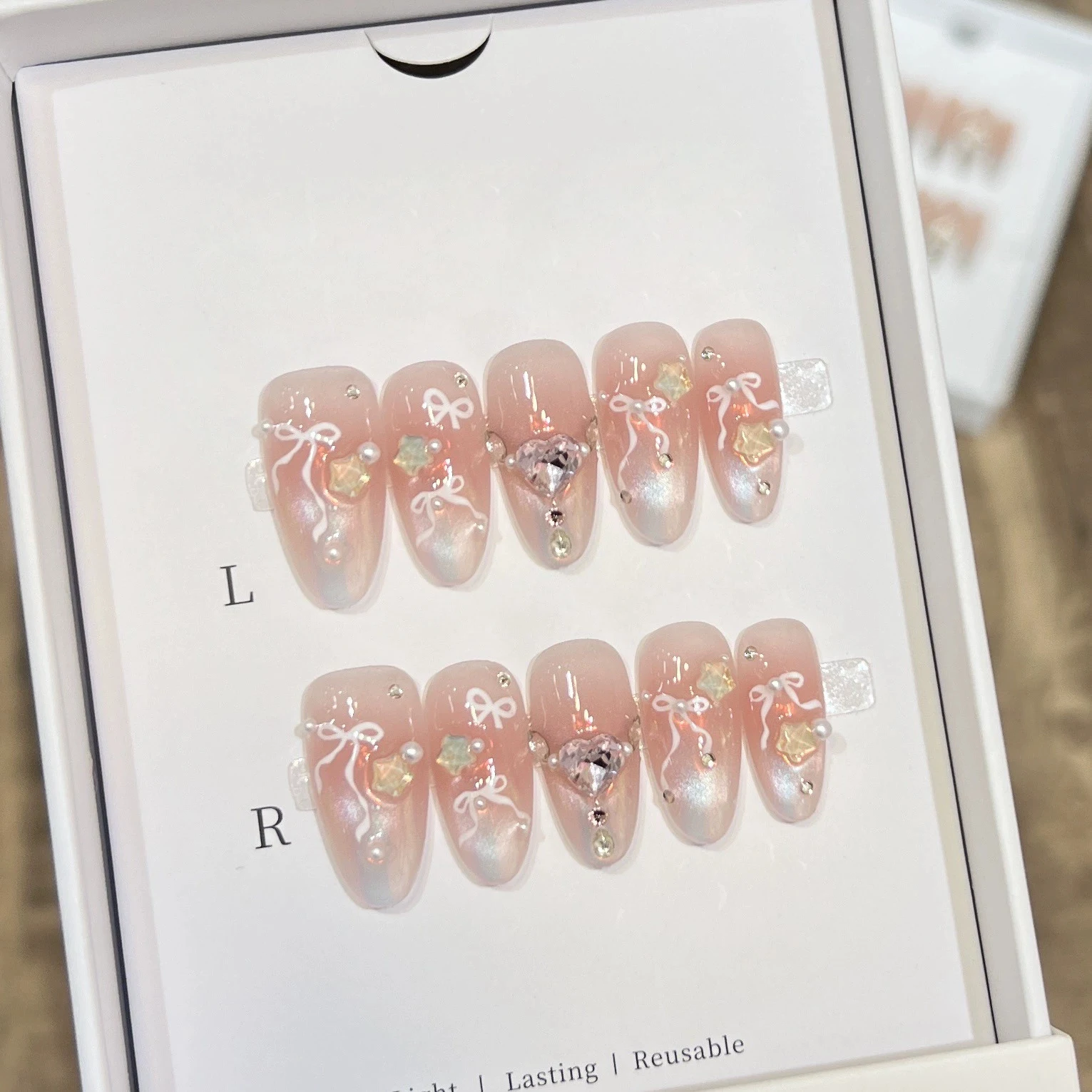 

10Pcs Mid-length Aurora Handmade False Nails with Romantic Pink Bow Wearable Nails High-end French Heart Diamond Nail Art Tools