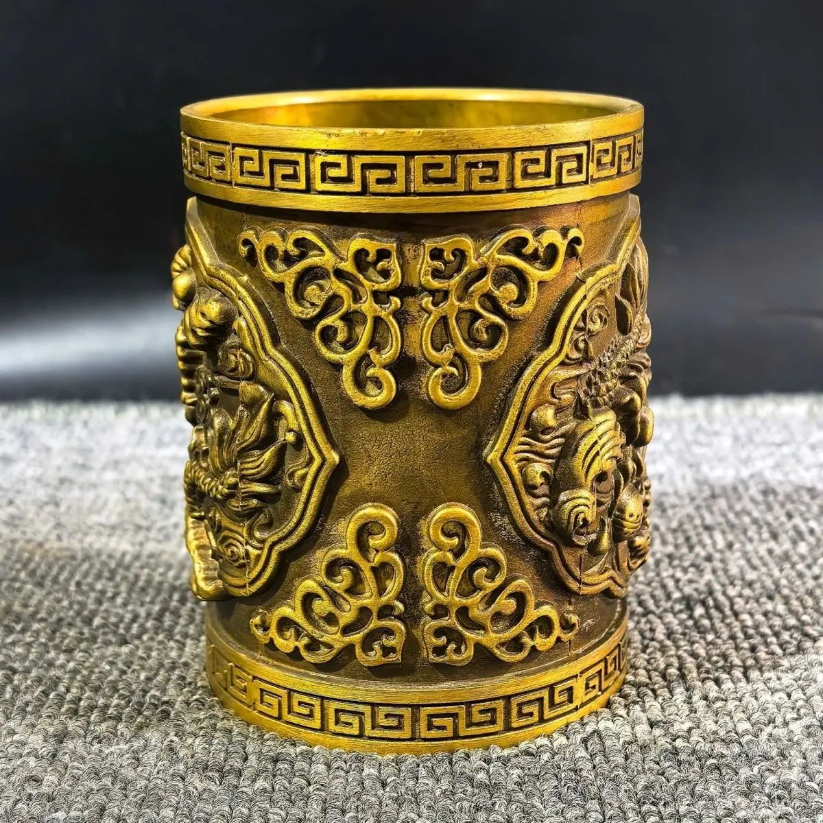 Brass pure copper double dragon pen holder desk copper ornament home weighing about 740 grams