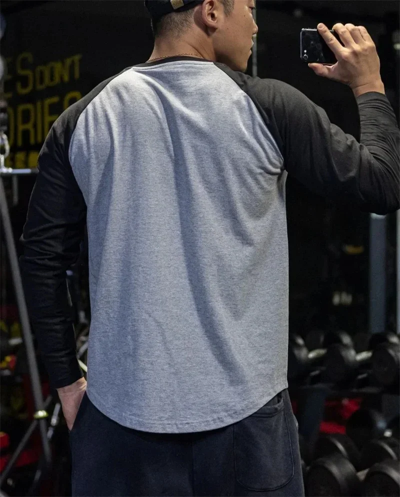 تي شيرت قطني بأكمام طويلة مرقع لكمال الأجسام للرجال ملابس رياضية لربيع الخريف واللياقة البدنية