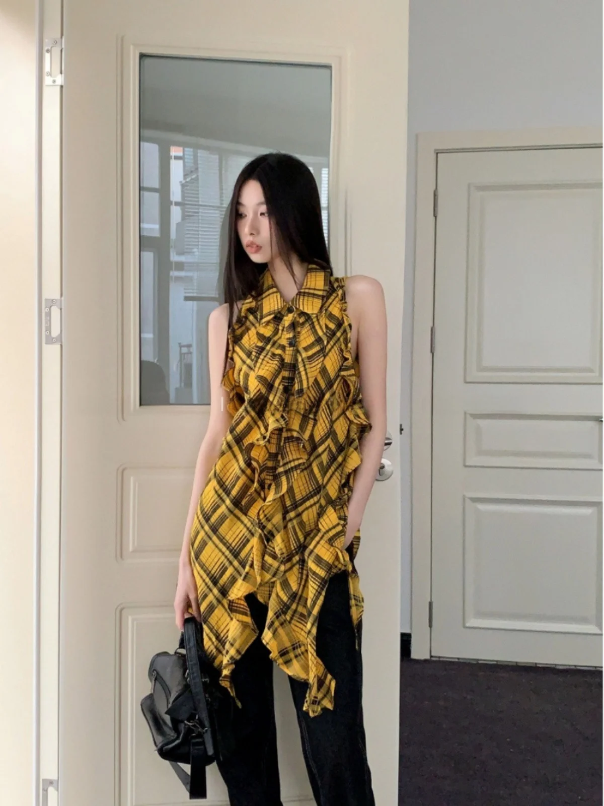 

Уличный панк-стиль: клетчатый жилет-топ с многослойными оборками, ретро-дизайн, модный прямой крой, длина миди