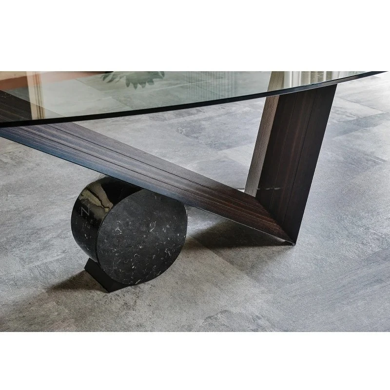 Tavolo da tè in vetro irregolare dal design master Tavolo da pranzo in marmo di quercia italiana
