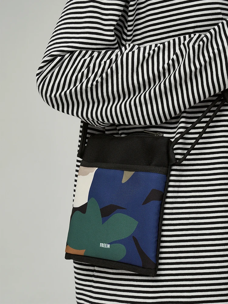 

Freein Original Design Geometry Printed Crossbody Bag Street Trend Mobile Phone Bag Envelope Bag for Men And Women