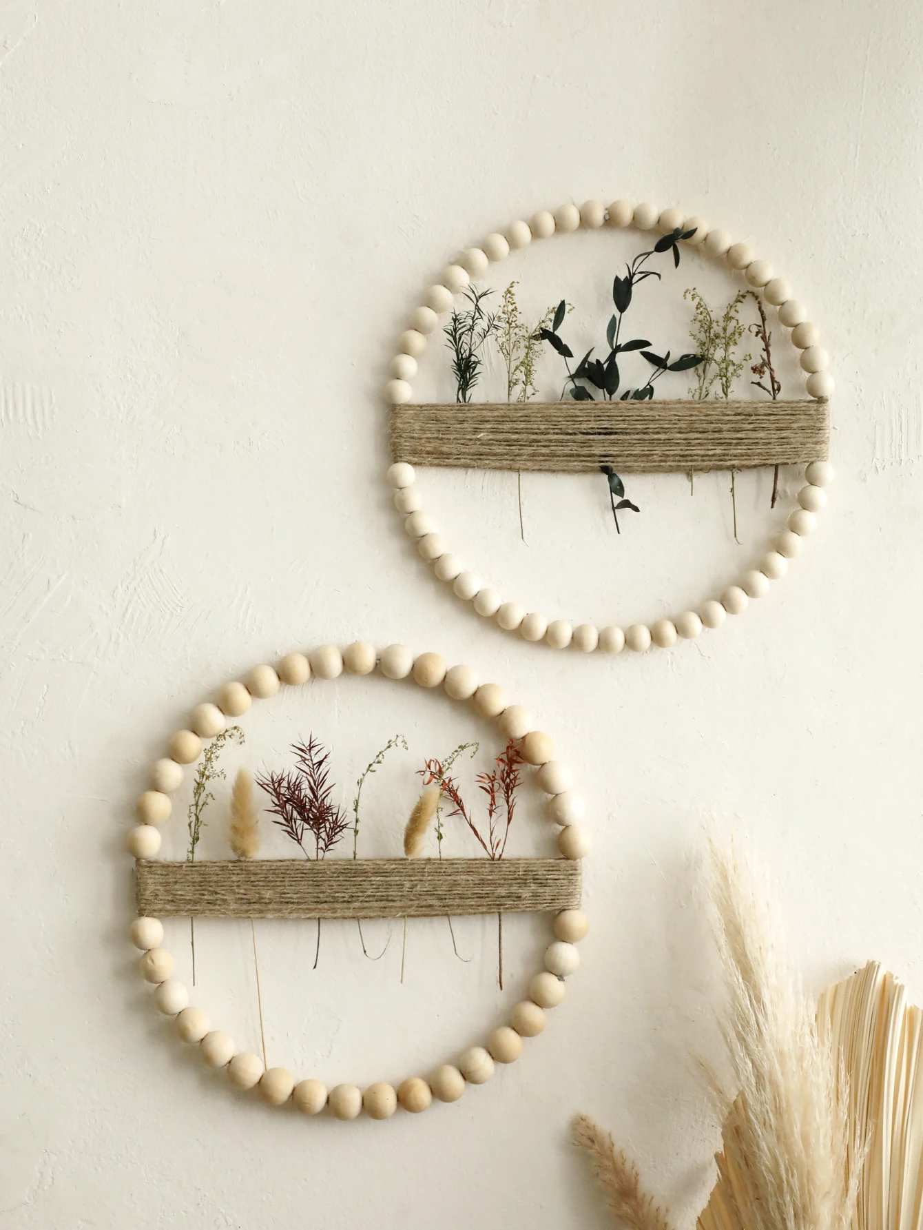 Handmade Wooden Bead and Jute Rope Wall Hanging Boho Rustic Farmhouse Art Wreath Natural Wood Decor (Dried Flowers Not Included)