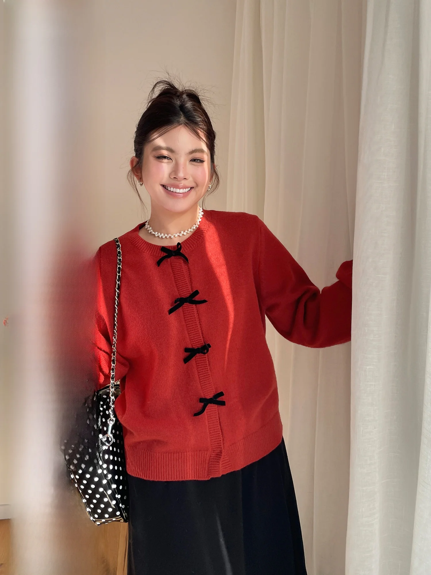 

Модный красный вязаный топ с узлом, новогодний, больших размеров, женский повседневный свитер с длинными рукавами, эффект похудения