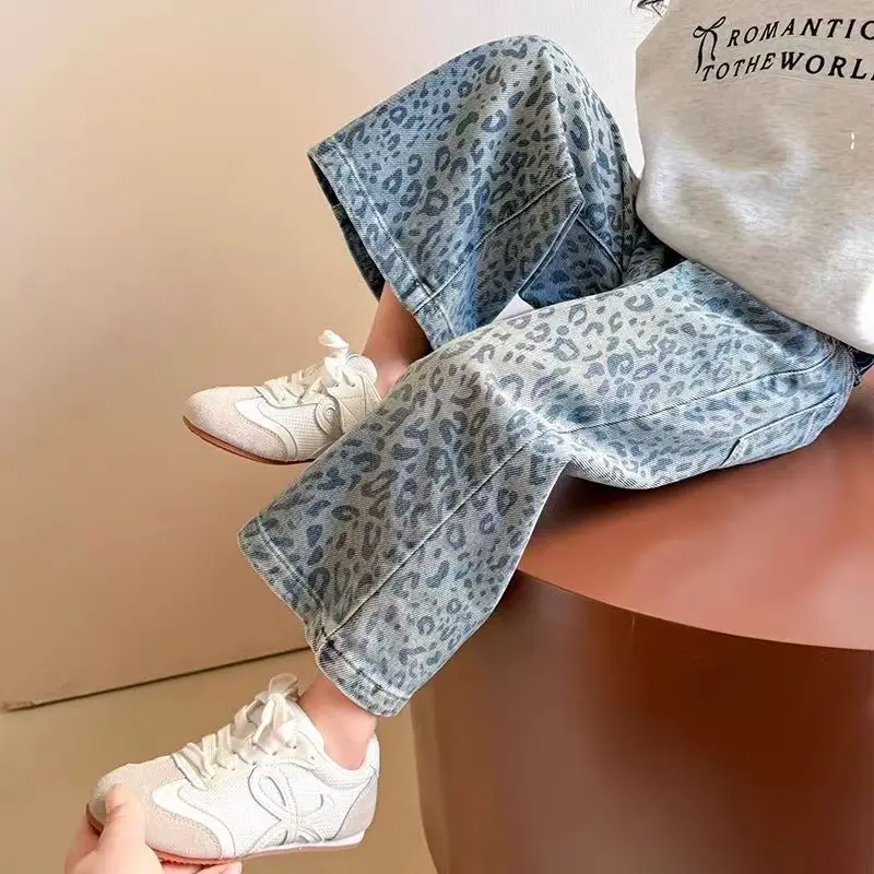 

Girls' 2025 New Children's Spring And Autumn Fashion Jeans Panther Pattern Wide Leg Pants for Baby Girls 80-140CM