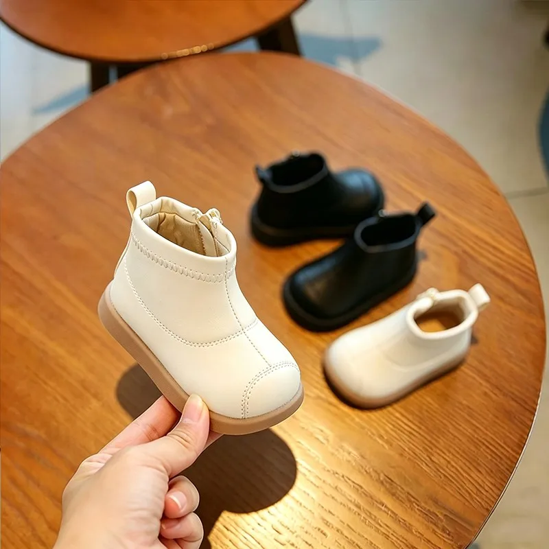 Baby Chelsea Boots Einfarbig Vielseitige Kleinkind-Stiefeletten Runde Zehen Weiche Sohle 2026 Herbst Neue Kinder-Kurzstiefel Rutschfest – Detail 4
