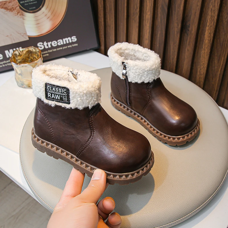 2025년 신상 고품질 아동용 여아 코튼 부츠 겨울용 따뜻한 캐주얼 가죽 부츠 아동용 편안하고 따뜻한 플러시 앵클 부츠