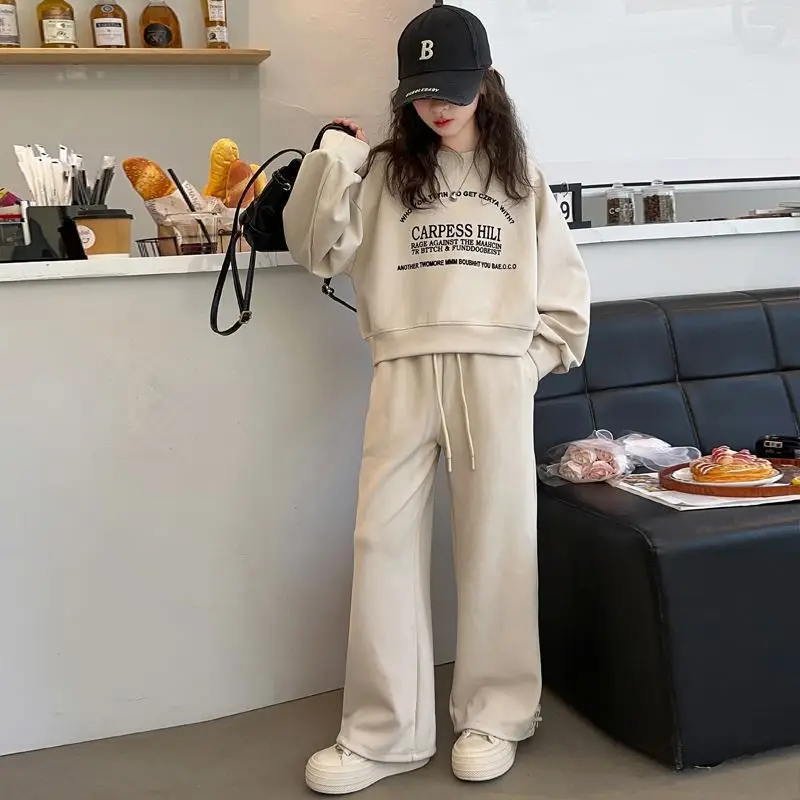 بدلة ملابس أطفال بناتي لخريف وشتاء 2025 سترة بأحرف للأطفال سترة قصيرة + بنطال ذو قصة أرجل واسعة بدلة رياضية 4 5 6 7 8 9 10 11 12 سنة