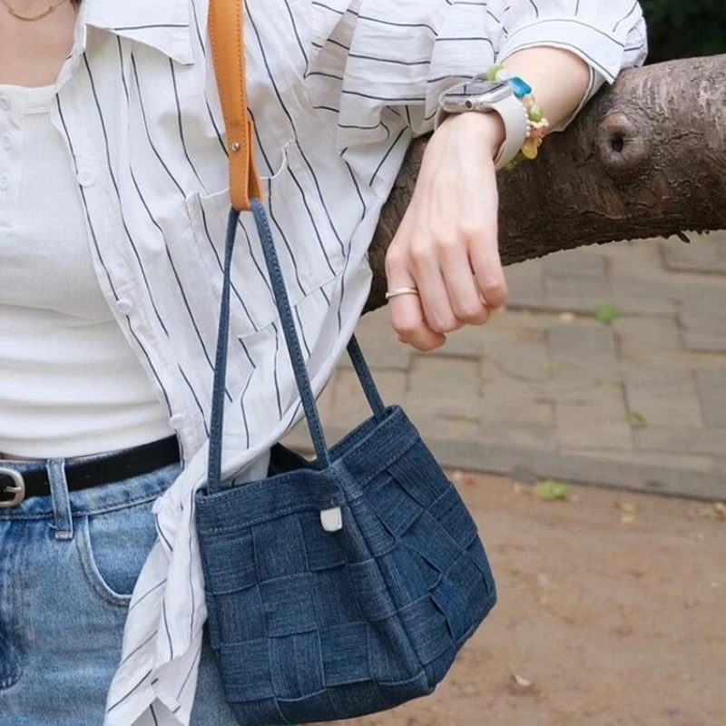 High-value Summer Bucket Bag Women's 2026 New Package Popular High-end Commuter Portable Shoulder Pack Vegetable Basket Bags