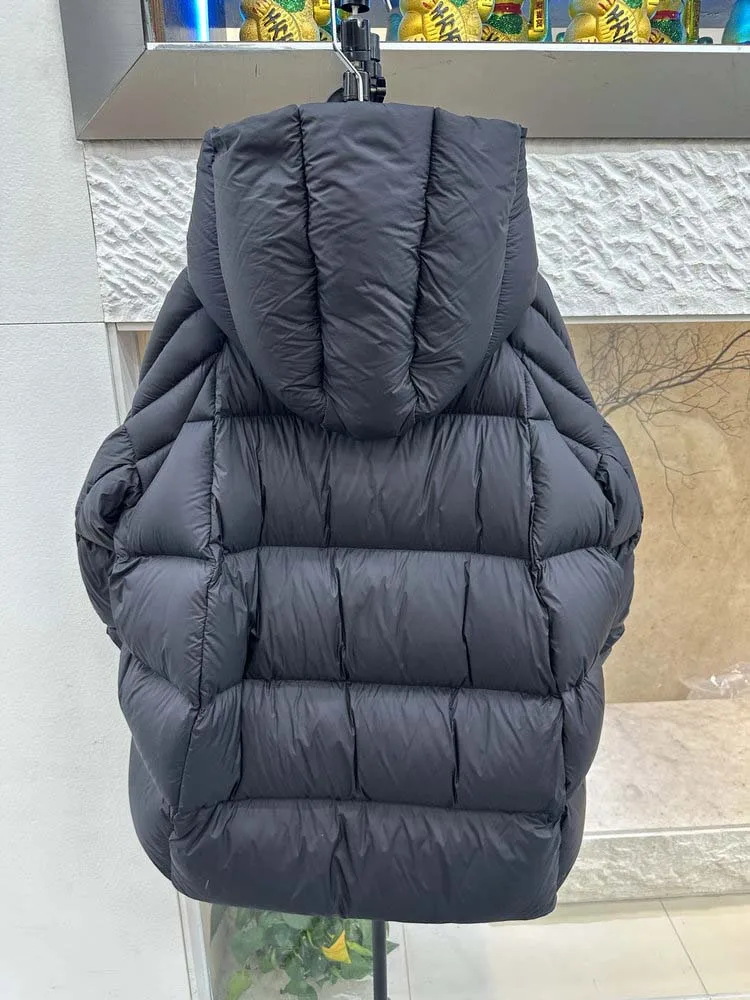 Luxury Oversize thickened warm down jacket for women 2026 Winter High quality Long sleeve puffer coat Black Red INKEO DJ728