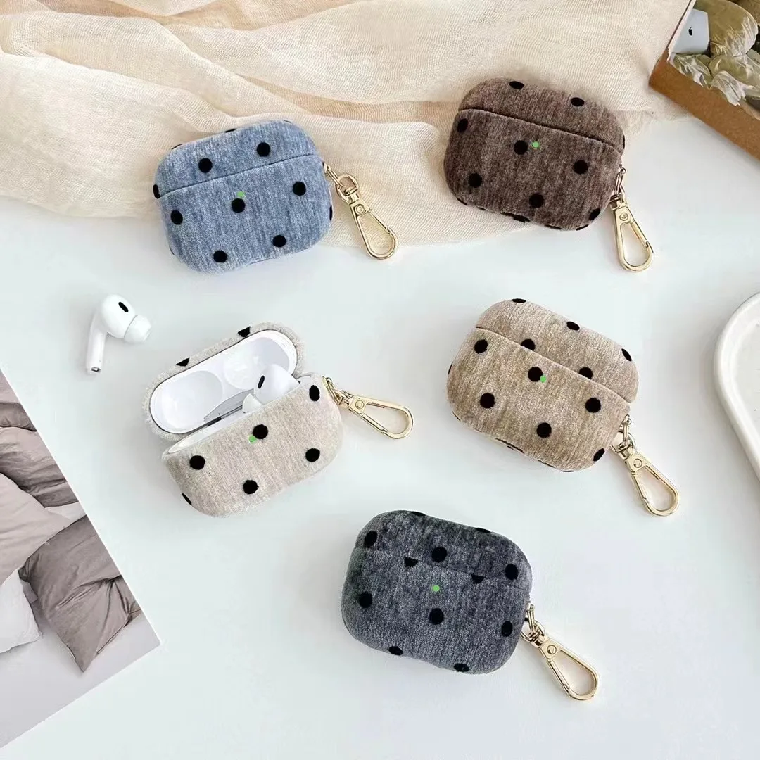 Flannel Polka Dots Earphone Case for Airpods Pro 2 (2022) & Airpods 4 3 2 1 Shockproof Protective Cover+Metal Buckle+Hand Strap