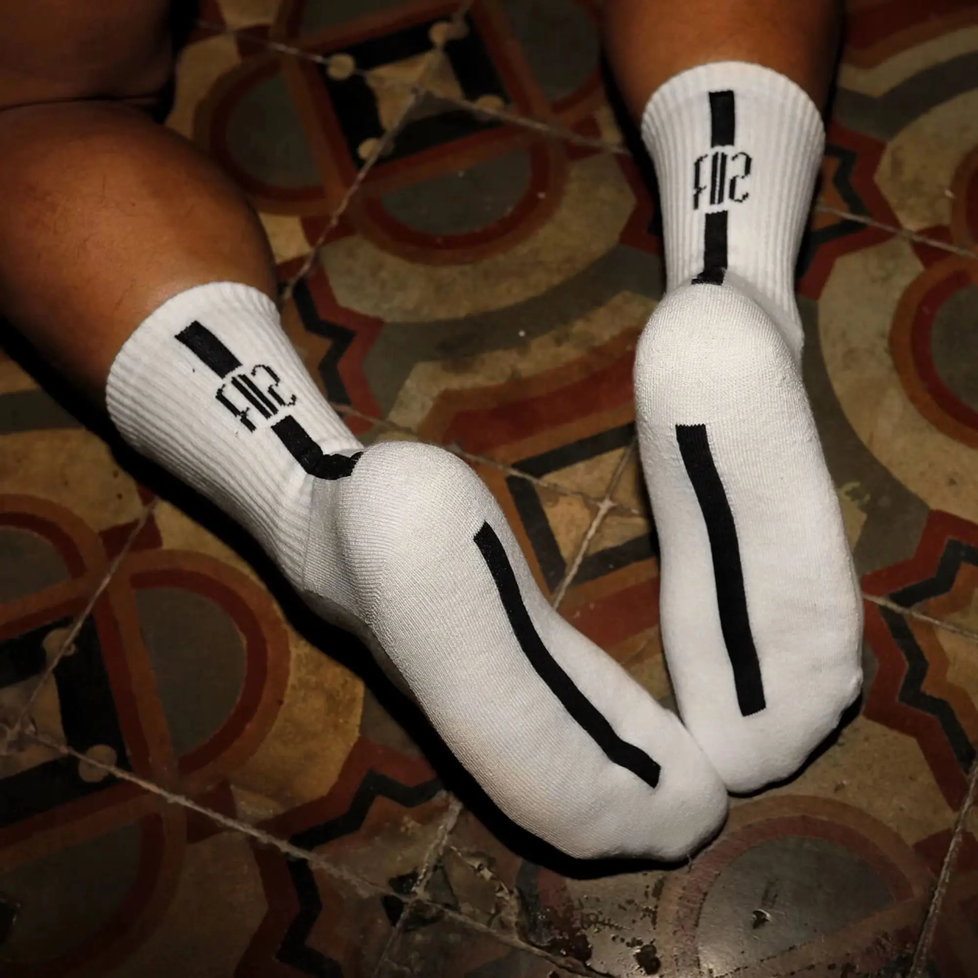 2 pair Fashion White Color Sock Men Sports Long Tube Football Streetwear  Comfortable Socks