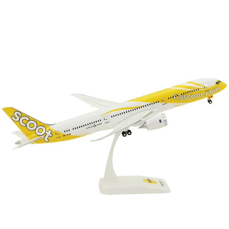 

1:200 Simulation B787-9 Scoot Airlines Singapore ABS Assembled Airplane Model Decoration Collection With Landing Gear