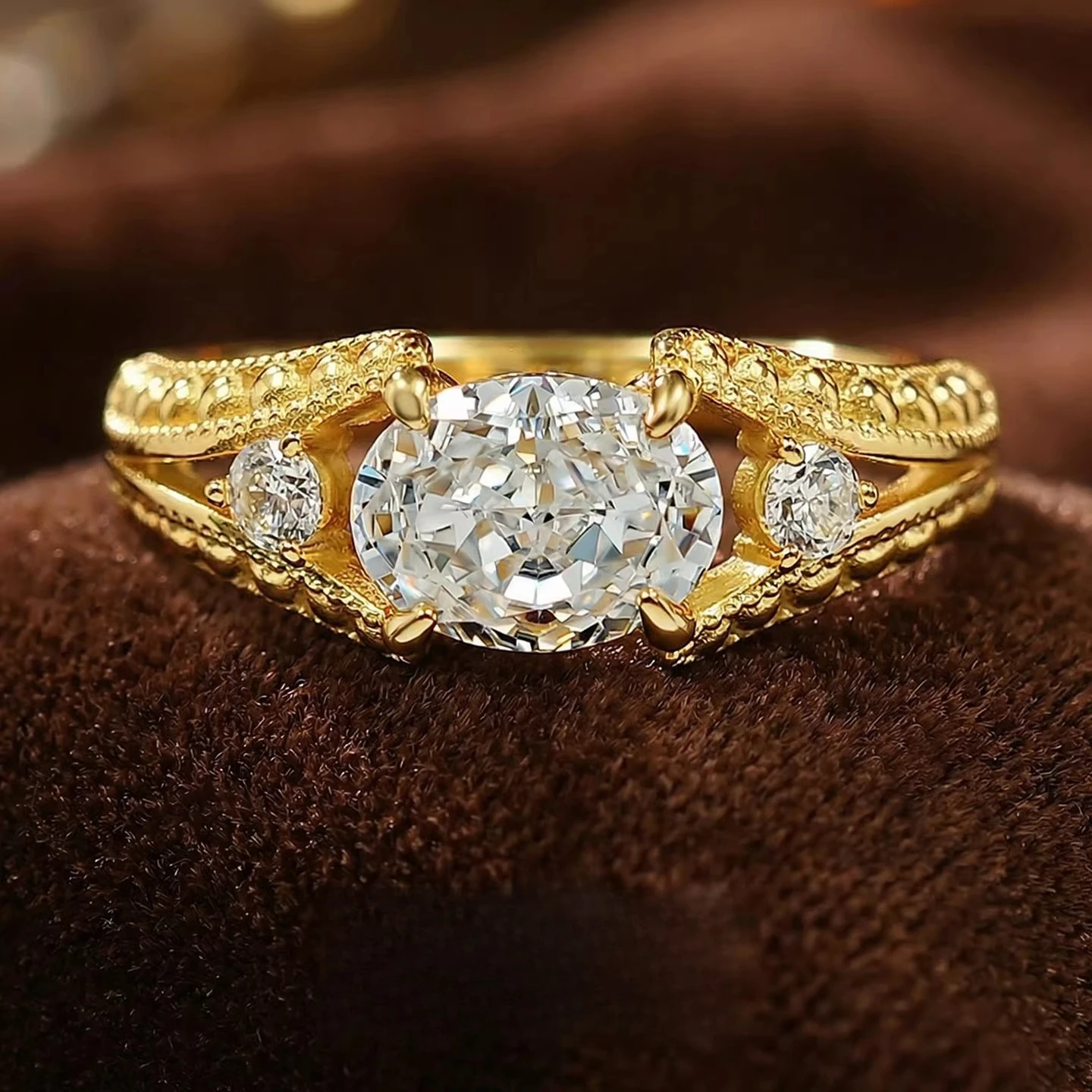 

Серебряное кольцо 925 пробы, инкрустированное цирконом 1,5 карата, в стиле ретро, с резьбой, легкое, роскошное, звездчатое, с тремя камнями, модное ювелирное украшение для женщин.