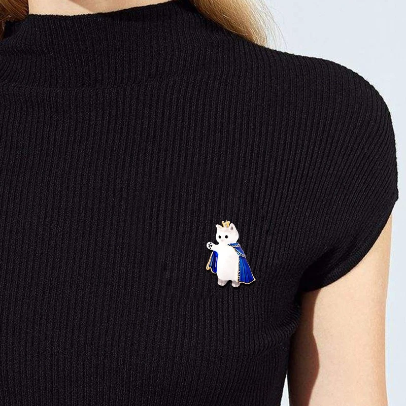 Cute Anime Cat Prince Design Brooch Fashion Luxury Crown Cat Metal Pin Badge For DIY Clothing Bags