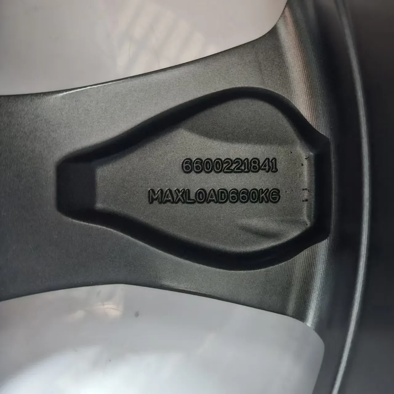 Moyeu de roue en alliage authentique Geely Atlas.Starray, BoYueL, FX11, Offense