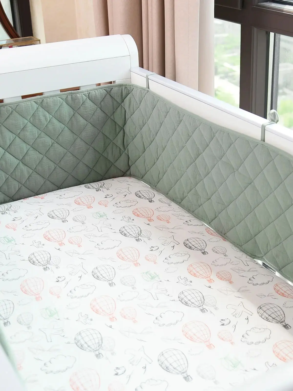 Crib girth reversible crape crape girth