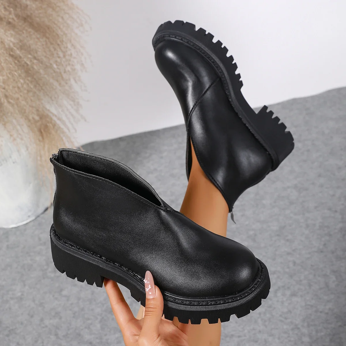 Winter-Damenstiefel mit mittelhohem Absatz, rutschfester Sohle und Reißverschluss hinten, modische High-Top-Schuhe, bequeme Outdoor-Sportschuhe. – Detail 13