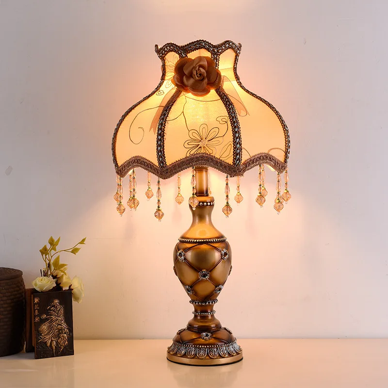 European Bedside Cloth Lamp American Style Bedroom Living Room Classical Art Table Lamp Wedding Room Decoration Night Light