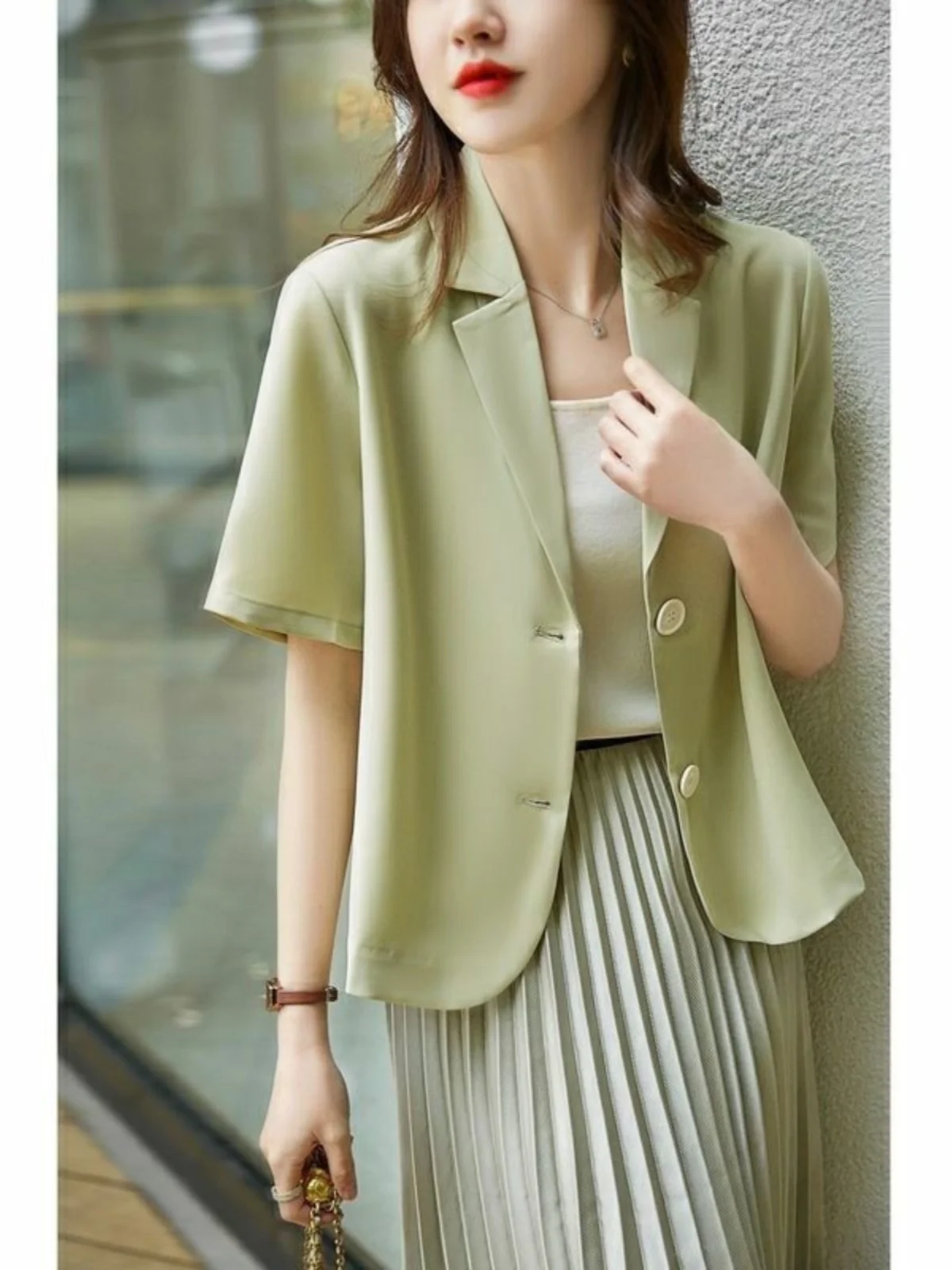 Elegant Casual Short Sleeve Suit Jacket Women's Loose Fit Style Compact Design Spring Summer New Arrival Single Button Closure