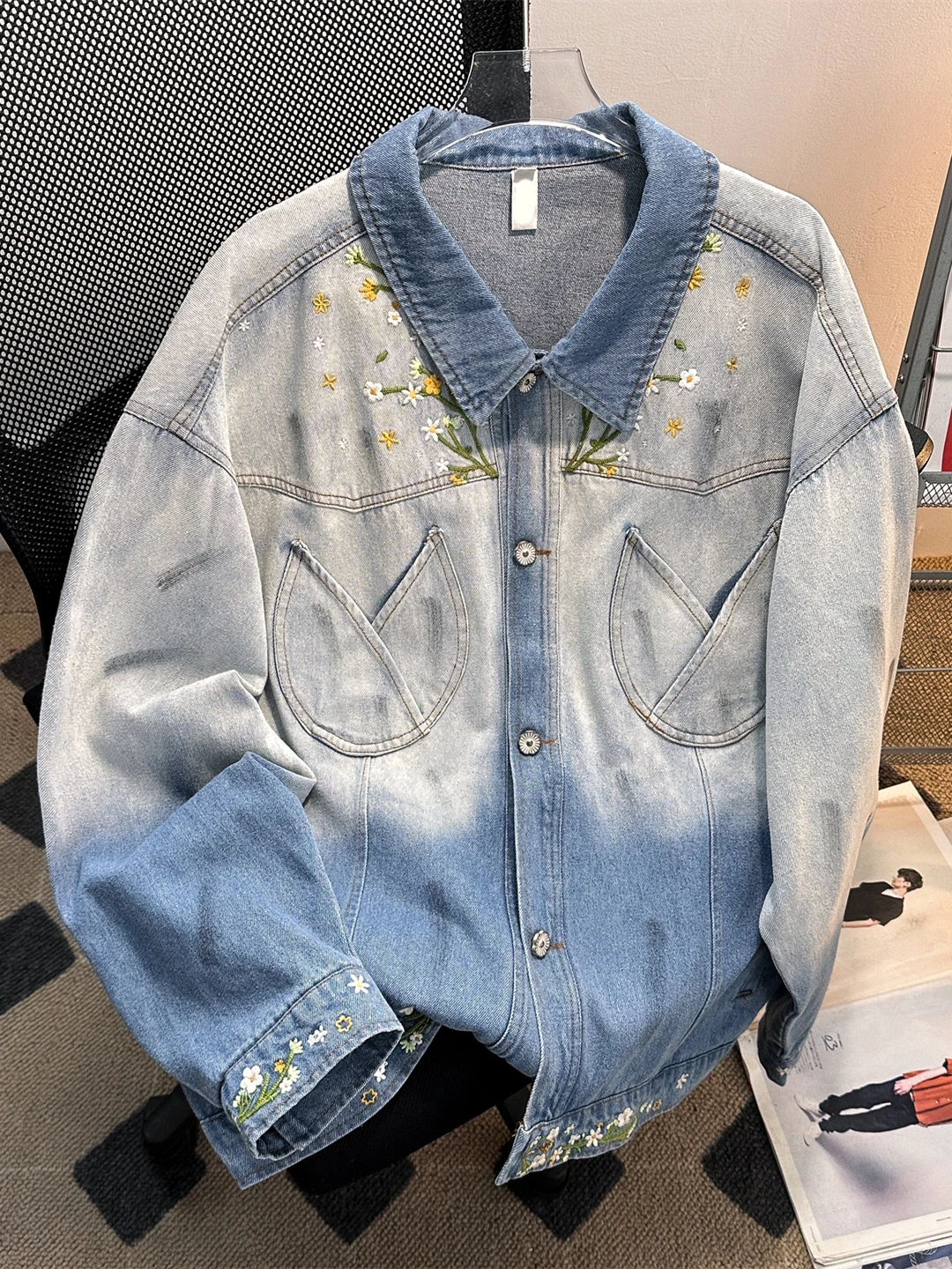 Floral Embroidered Denim Jacket For Men Spring Autumn Lapel Fashion Washed Gradient Coat American Fashion High Street Jackets