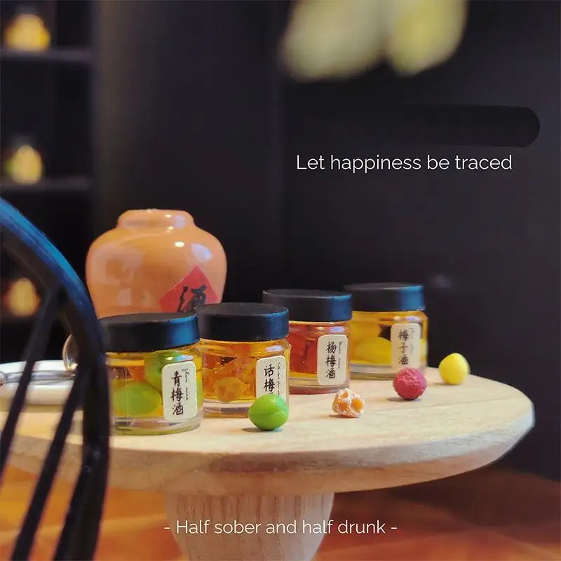 1 sztuka Akcesoria do kuchni dla lalek DIY Skala 1/12 Miniaturowy domek dla lalek Butelka wina owocowego Zabawka do zabawy w udawanie jedzenia