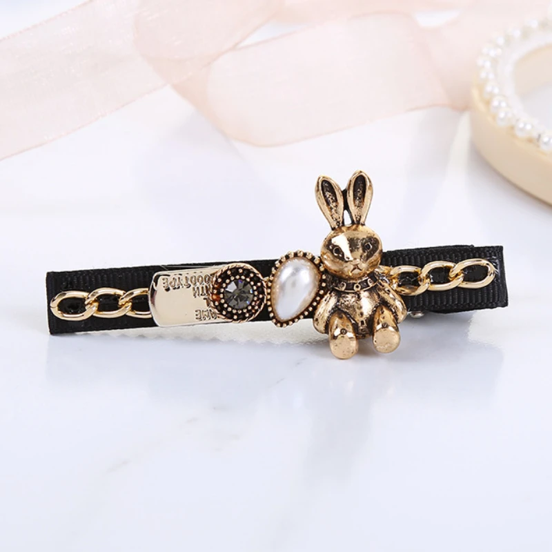 Korean New Vintage Bear Hair Clip Headdress with Chain Pearl Hairpin Card Duckbill Edge BB Clips Accessoires Femme Pince Cheveux