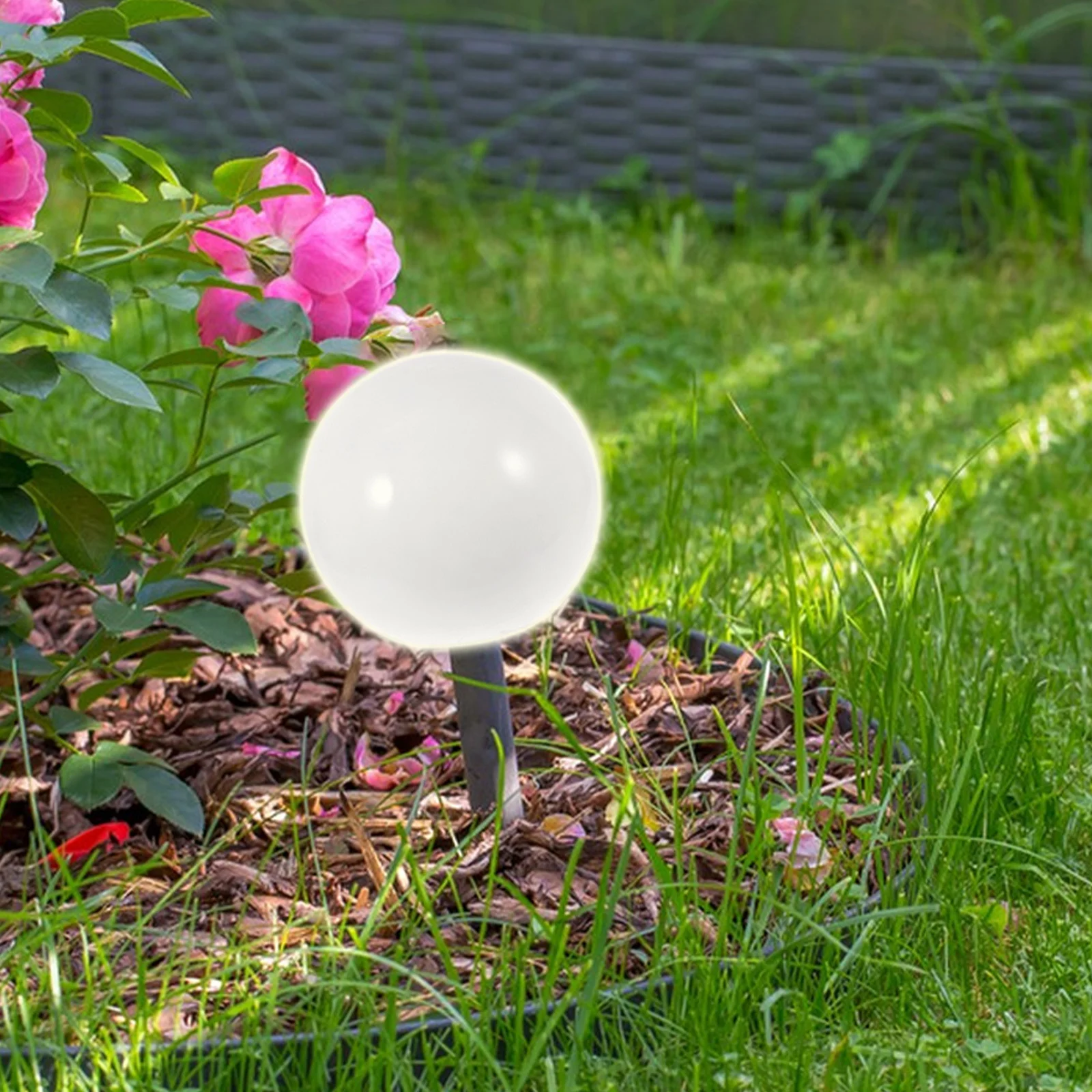 

White Acrylic Globe Lampshade Outdoor Replacement Lamp Shade for Garden Patio Porch Outdoor Light Covers