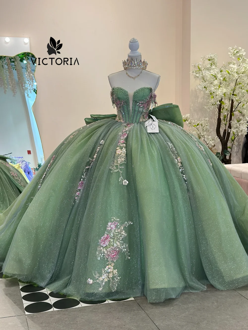 Pink Flowers Sage G…