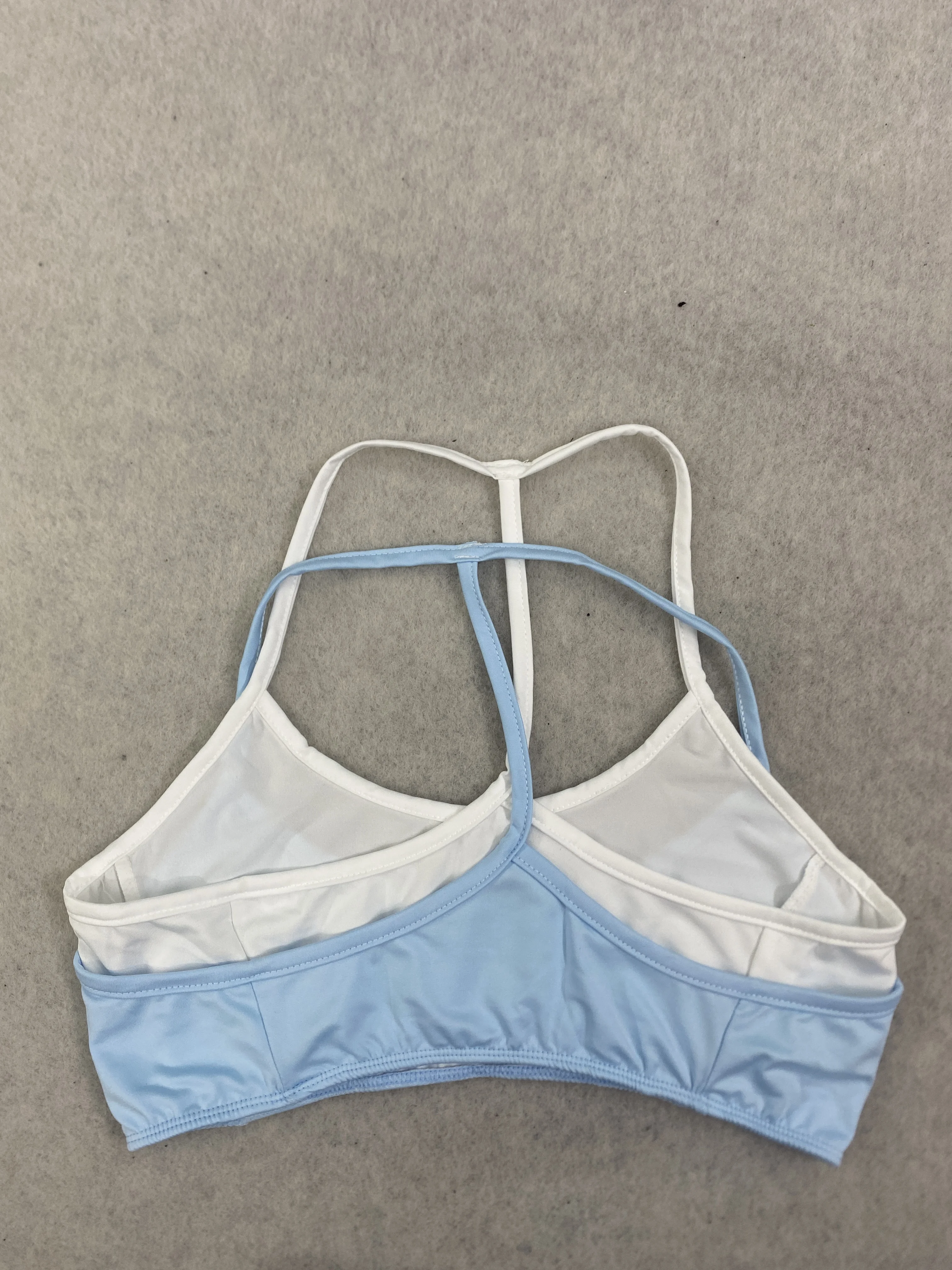 Damen 2-teiliges Workout-Set: Doppellagiges U-Ausschnitt Cami Crop Top & High-Waist Biker Shorts – Ideal für Gym, Yoga, Laufen & Alltag – Detail 11