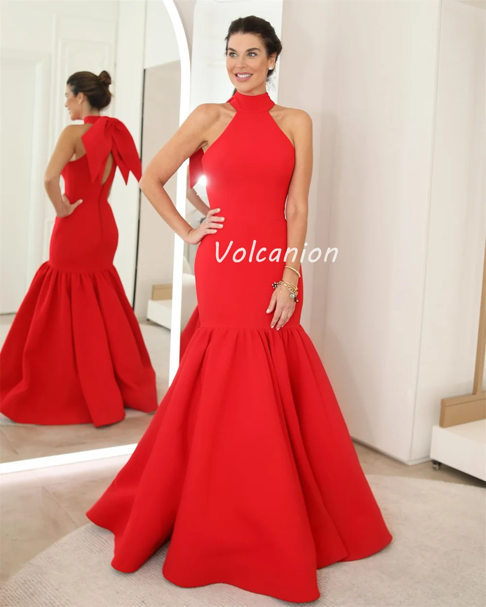 Tamaños de moda personalizados disponibles Jersey drapeado plisado botón sirena Halter vestidos largos vestidos para ocasiones a medida de alta calidad