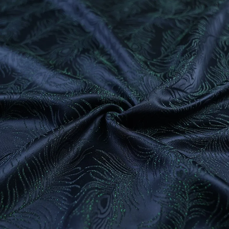 

New Chinese-style upper garment and cheongsam fabric with gold feather patterns pure silk