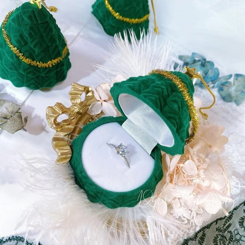  Xmas Tree Engagement Ring Box Christmas Jewelry Box for Proposal Engagement Wedding Gift Special Ring Holder Ornament