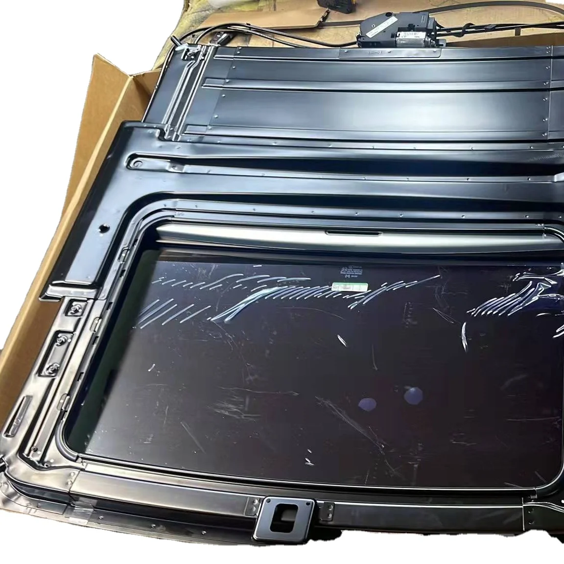 

China Factory Customization Aftermarket Manual Car Sunroof Universal Sunroof Car Skylight H700