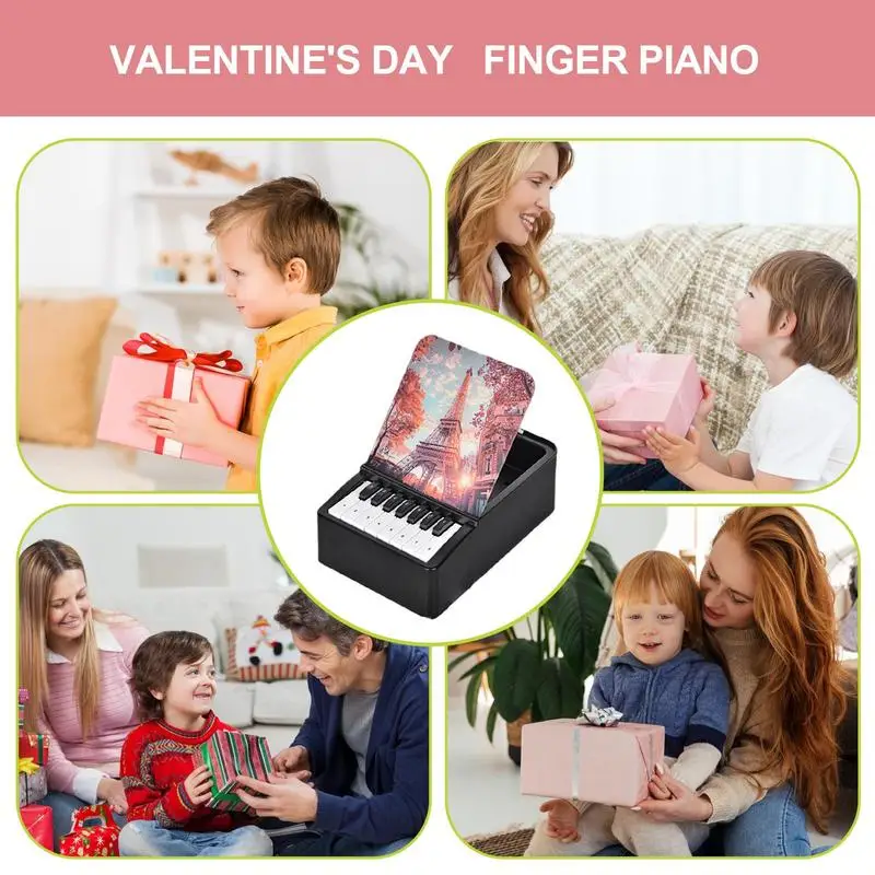 تقويم مكتب البيانو القابل للتشغيل، تقويم موسيقى البيانو مع بطارية خفيفة تعمل بتقنية توقيت التقويم 2025 قطعة مركزية لسطح المكتب