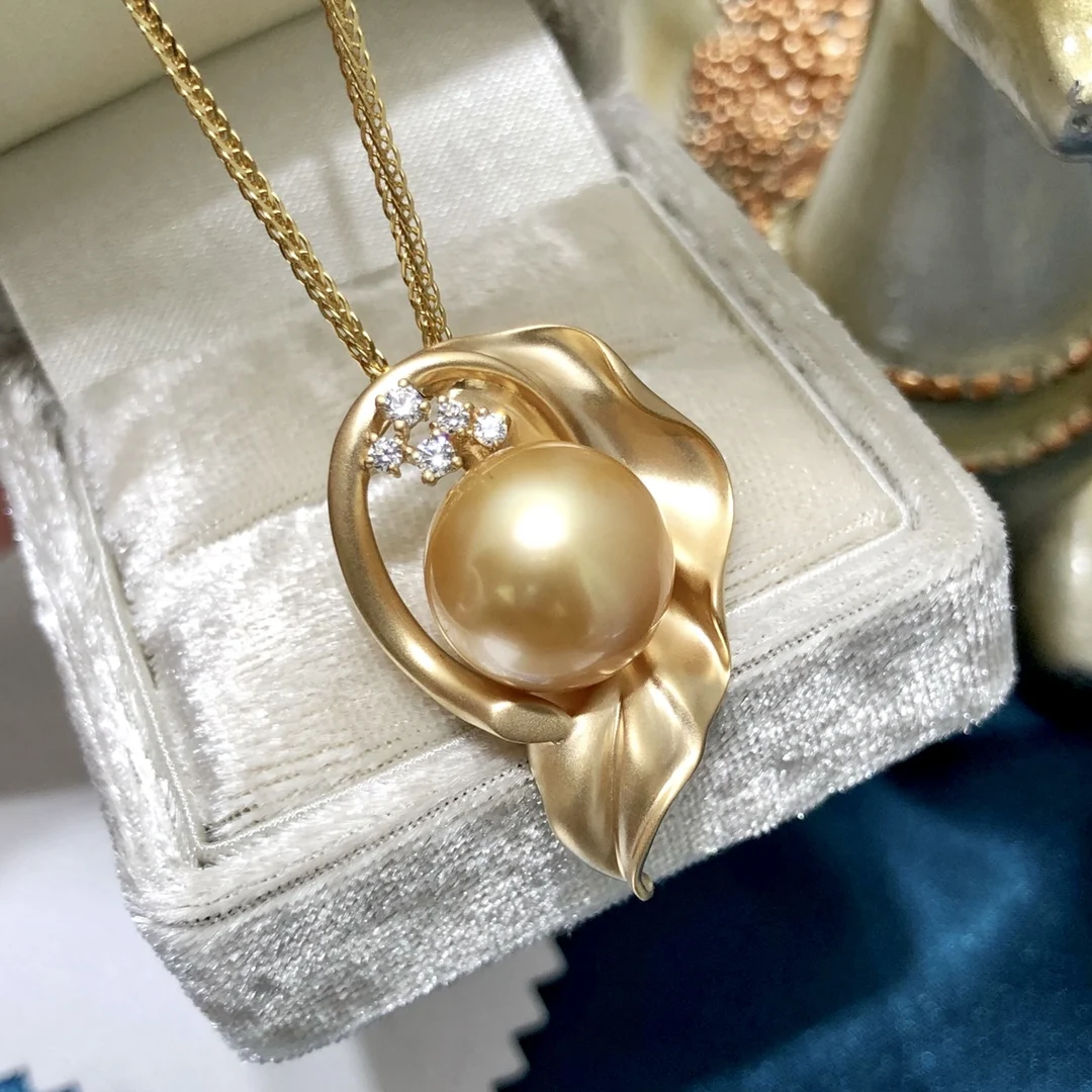 

JY Pearl Pendant Fine Jewelry Solid 18K Gold Zircons Sea Water Golden Pearls 12-13mm Pendants Necklaces for Women Gifts