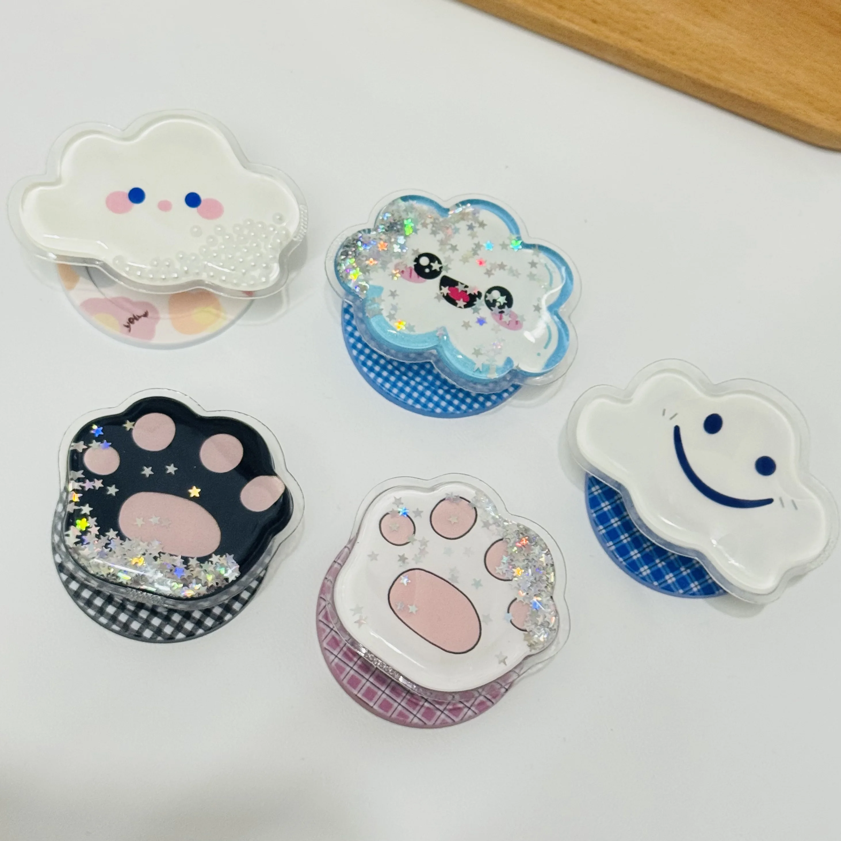 

INS Cute Cloud Star Cat Claw Theme Magsafe Magnetic Grip Tok Griptok Phone Stand Supports IPhone 17 Smart Tok Stand