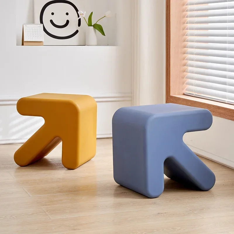 Nordic Creative Arrow Stool Creative Plastic Shoe Stool Personality Stool Fun Gift Home Creative Decoration