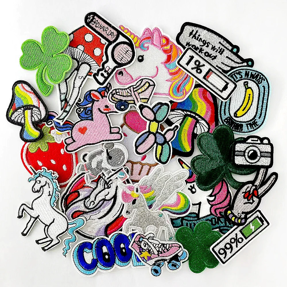 

16Pcs/Lot Horse Clover Strawberry Iron on Patches Cloth Embroidered Applique Clothes Accessories Repair Hole Stickers Patch