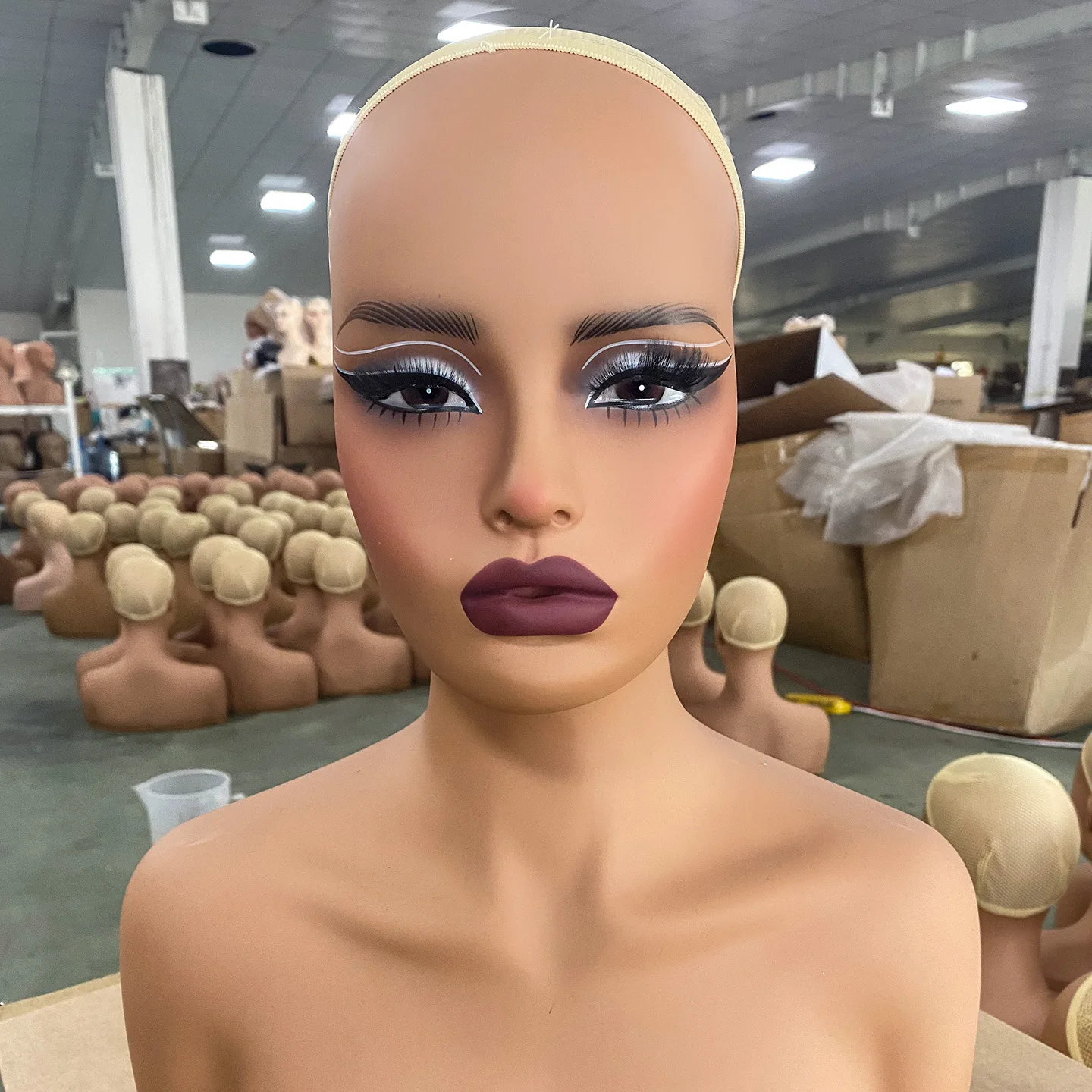 tete-de-mannequin-femme-europeenne-americaine-presentoir-en-pvc-avec-buste-et-epaules-pour-perruques-et-chapeaux-avec-trou-de-fixation