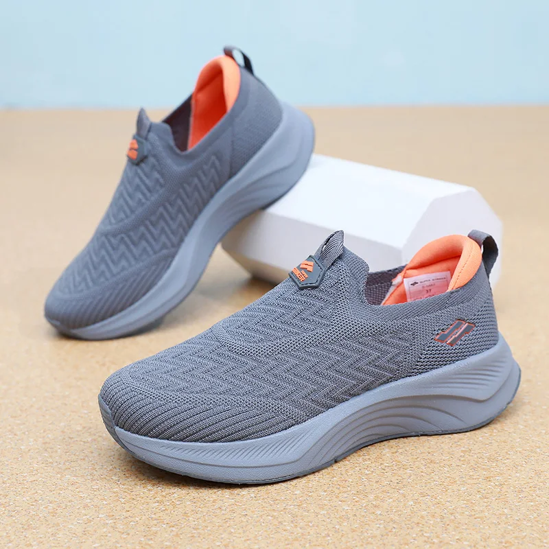 

New Men Shoes Sneakers Breathable Mesh Running Shoes Casual Outdoor Non-Slip Couple Jogging Training Hiking Walking Sports Shoes