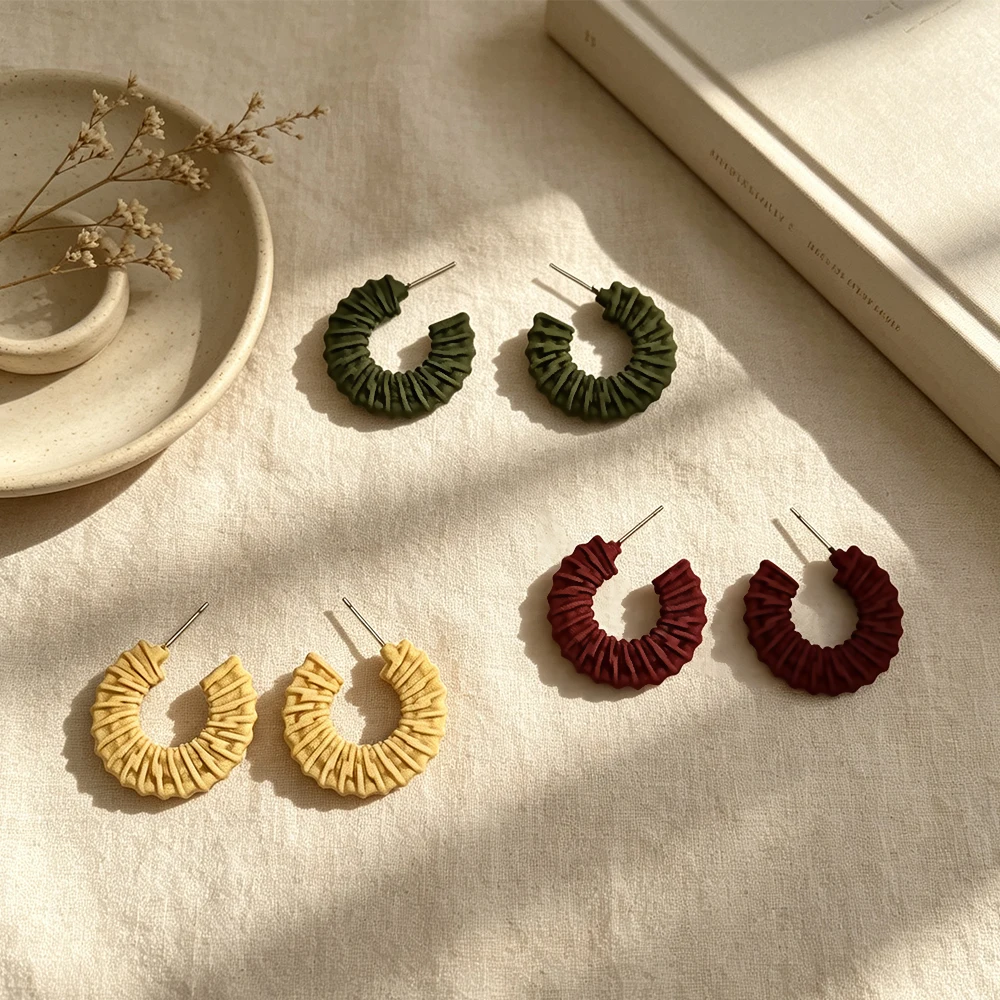 Percyilia Style Pleated Texture C-Shaped Hoop Earrings, Matte Ethnic Style Half-Circle Earrings, Available in Multiple Colors, Women's Everyday Decorative Earrings