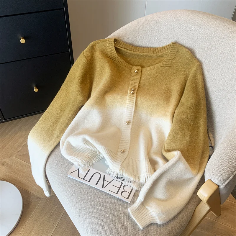 French Chic Gradient Knitted Cardigan For Women'S 2024 Autumn And Winter New High-End Short Soft And Sticky Sweater Jacket 2000s