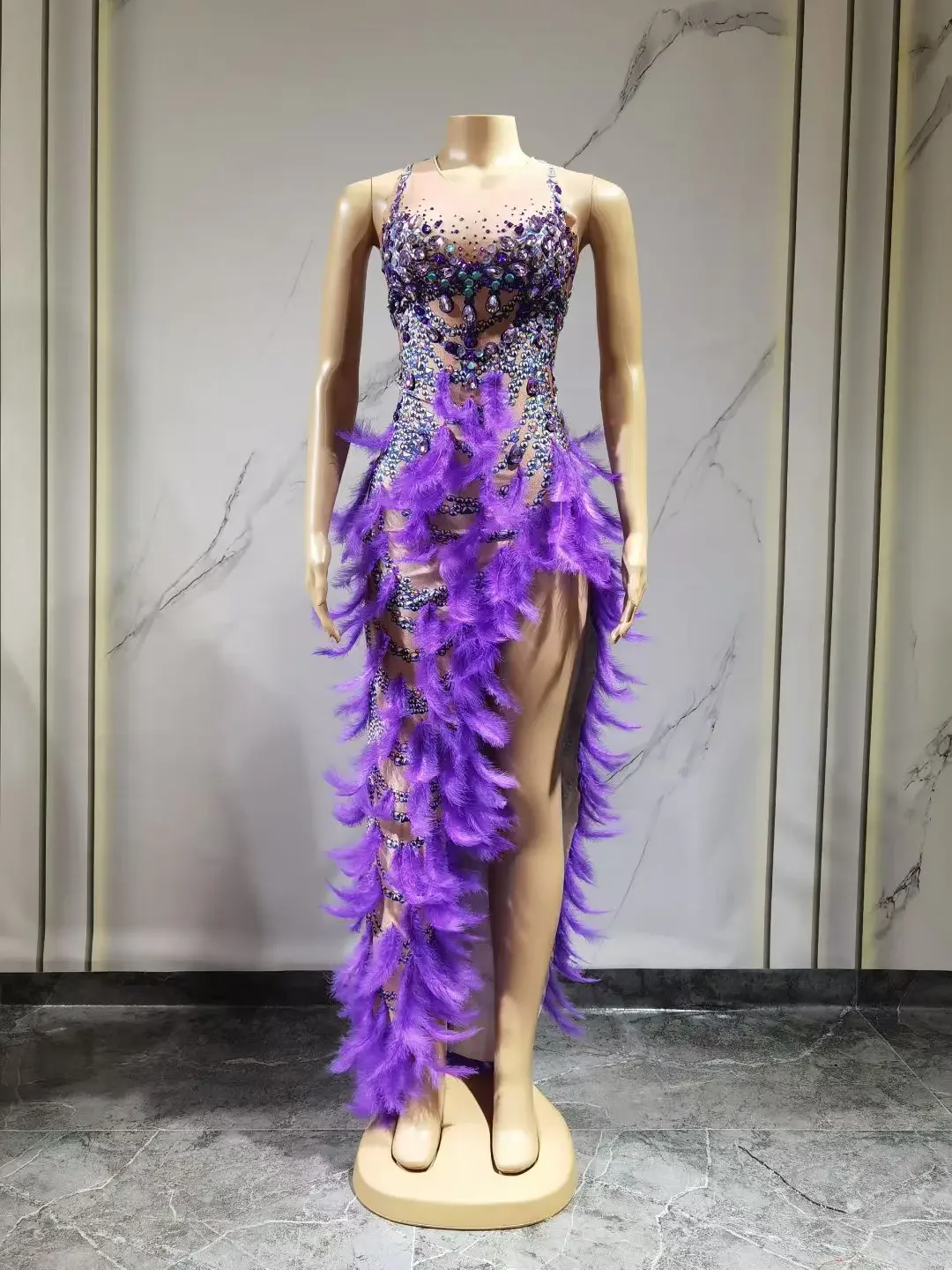 

Glitter Beading Feather PinkDress Women Sexy Strapless Mesh TransparentPerformance Singer Costume Stage Wear D248